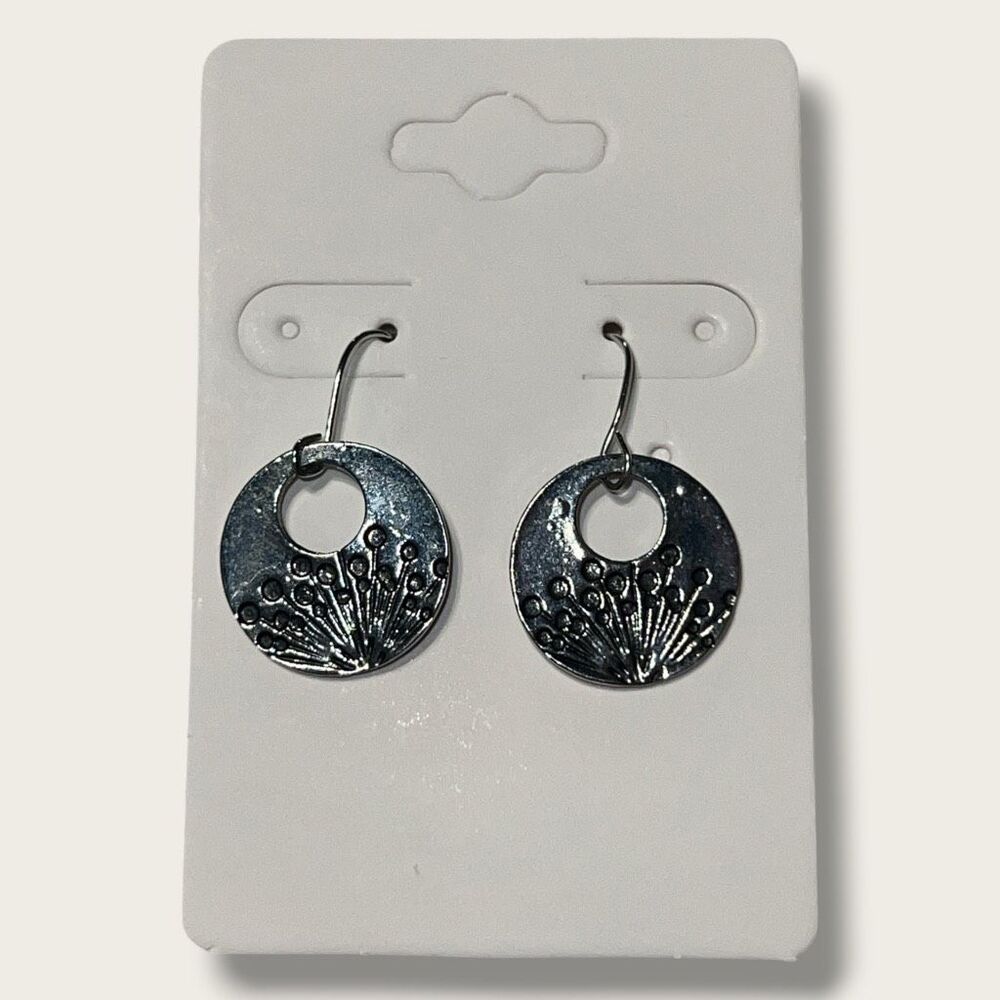 Silver Tone Floral Disc Dangle Earrings Botanical Boho 1.5 Inch
